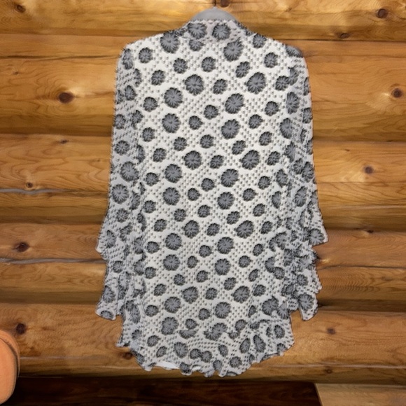 Max Studio London EUC  Flutter Sleeve Embroidered Floral Print Mini Dress Size S - Picture 5 of 9